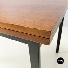 画像をギャラリービューアに読み込む, Extendable dining table in wood and black metal, 1960s