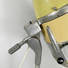 画像をギャラリービューアに読み込む, Metal floor standing hairdressing helmet, 1950s