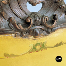 画像をギャラリービューアに読み込む, Fire screen in crafted wood with floral decorations, 1940s