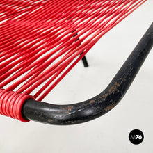 Load image into Gallery viewer, Deckchair in red scooby and black metal, 1960s