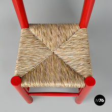 将图片加载到图库查看器,Chairs in red wood and straw, 1970s