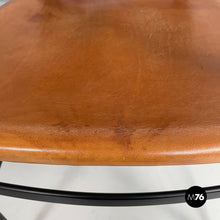 将图片加载到图库查看器,Chairs in black wood and brown leather, 1980s