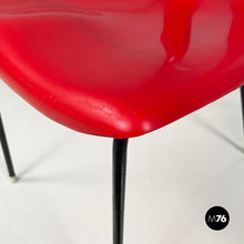 将图片加载到图库查看器,Chair in red plastic and black metal, 1960s
