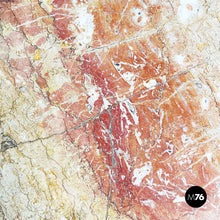 画像をギャラリービューアに読み込む, Coffee table in red marble, black metal and brass, 1960s