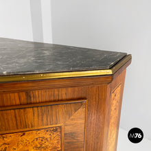 将图片加载到图库查看器,Corner wood consoles with black marble top, 1700s