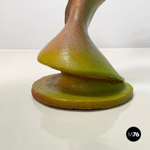 画像をギャラリービューアに読み込む, Sculpture in terracotta, 1970s