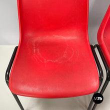 画像をギャラリービューアに読み込む, Stackable chairs in red plastic and black metal, 2000
