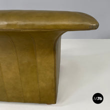 画像をギャラリービューアに読み込む, Sofa by Luigi Massoni for Poltrona Frau, 1970s