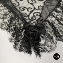 将图片加载到图库查看器,Funeral trousseau, 1930s