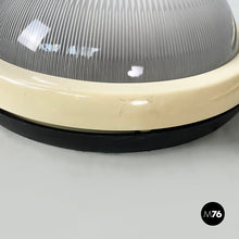 画像をギャラリービューアに読み込む, Wall lamps with molded glass and plastic, 1970s