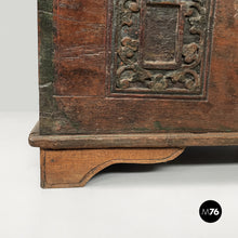 Charger l'image dans la galerie, Wooden box, early 20th century