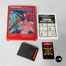 将图片加载到图库查看器,Console Intellivision and Tron deadly discs videogame by Mattel, 1980s