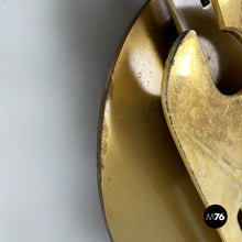 画像をギャラリービューアに読み込む, Wall sculpture in brass and metal by Edmondo Cirillo, 1979