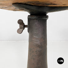 Load image into Gallery viewer, Stools in wood and cast iron, 1930s