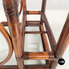 画像をギャラリービューアに読み込む, Double-shelf coffee table in smoked glass and dark bamboo, 1960s