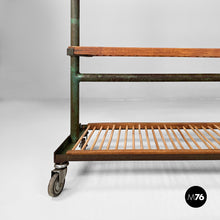将图片加载到图库查看器,Cart in wood and green metal, 1920s