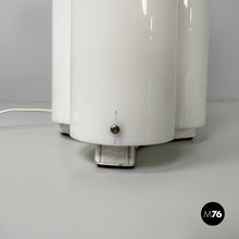 Charger l'image dans la galerie, Table lamp Mezza Chimera by Vico Magistretti for Artemide, 1970s