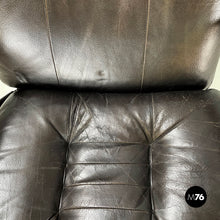 画像をギャラリービューアに読み込む, Reclining armchairs and pouf by De Sede, 1970s