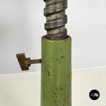 画像をギャラリービューアに読み込む, Industrial stools with height-adjustable seat by Necchi, 1920s