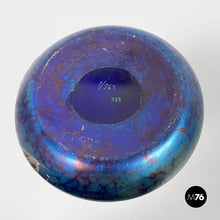 画像をギャラリービューアに読み込む, Vase in blue glass and silver-plate, 1930s