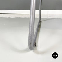 将图片加载到图库查看器,Chair in gray metal, black rubber and wood, 1980s
