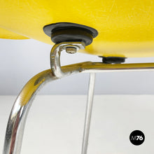 画像をギャラリービューアに読み込む, Shell Chairs by Charles and Ray Eames for Herman Miller, 1970s