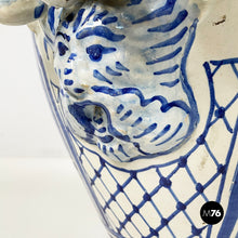 Charger l'image dans la galerie, Vase with lid in blue and white majolica, 1715