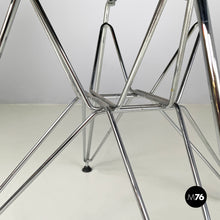 将图片加载到图库查看器,Chairs by Charles and Ray Eames for Vitra, 2017