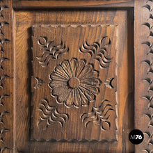 画像をギャラリービューアに読み込む, Chest in engraved wood, 1930s