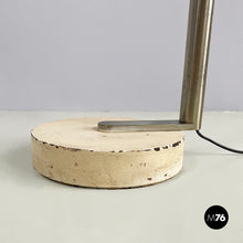 画像をギャラリービューアに読み込む, Floor lamp by Arteluce, 1970s