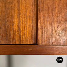 将图片加载到图库查看器,Bookcase in wood, black metal and brass, 1960s
