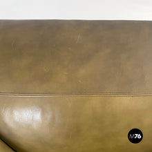 画像をギャラリービューアに読み込む, Armchairs by Luigi Massoni for Poltrona Frau, 1970s