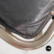 将图片加载到图库查看器,Stools in metal and black leather, 1970s