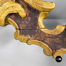 Load image into Gallery viewer, Console in gold wood with decorations, 1700s