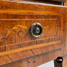 画像をギャラリービューアに読み込む, Wooden drop-leaf chest of drawers, 1700s