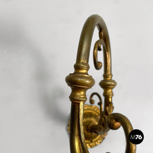 Load image into Gallery viewer, Wall lamp in brass and glass, 1950s