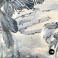 画像をギャラリービューアに読み込む, Vase in white and blue ceramic, 1900-1950s