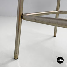 将图片加载到图库查看器,Stools in metal and black leather, 1970s
