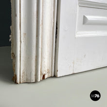 画像をギャラリービューアに読み込む, Double swing door entirely in white wood, early 1900s