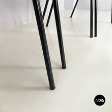 画像をギャラリービューアに読み込む, Stackable chairs in red plastic and black metal, 2000