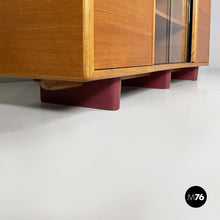 画像をギャラリービューアに読み込む, Sideboard in wood, glass and burgundy leather, 1960s