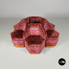 画像をギャラリービューアに読み込む, Armchairs in fabric and wood, 1970s