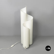 Charger l'image dans la galerie, Table lamp Mezza Chimera by Vico Magistretti for Artemide, 1970s
