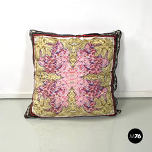 画像をギャラリービューアに読み込む, Fabric cushion by Roberto Cavalli, 2000s