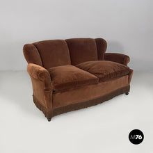 Charger l'image dans la galerie, Sofa in brown velvet, 1930s