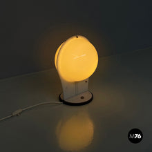 画像をギャラリービューアに読み込む, Table lamp in white plastic, 1970s