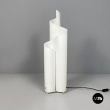 Carica l'immagine nel visualizzatore di Gallery, Table lamp Mezzachimera by Vico Magistretti for Artemide, 1970s