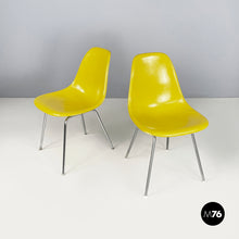 画像をギャラリービューアに読み込む, Shell Chairs by Charles and Ray Eames for Herman Miller, 1970s