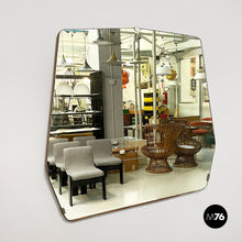 将图片加载到图库查看器,Geometric wall mirror in brass and wood, 1950s