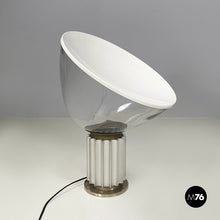 画像をギャラリービューアに読み込む, Table lamp Taccia by Achille and Pier Giacomo Castiglioni for Flos, 1960s